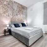 Appartement Carbonara Palace 3 - Luxury Comfort Under Medieval Towers