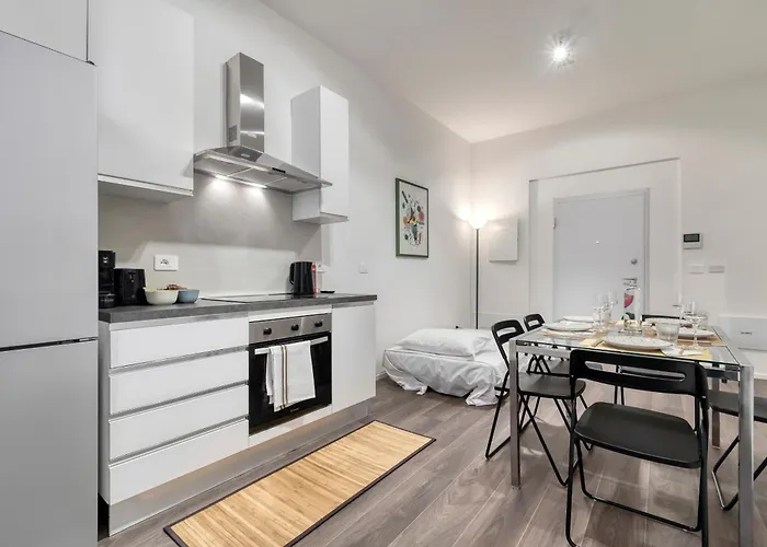 Carbonara Palace 3 - Luxury Comfort Under Medieval Towers *