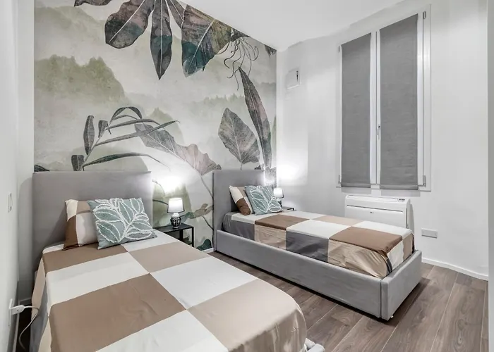 Carbonara Palace 3 - Luxury Comfort Under Medieval Towers 볼로냐