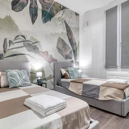 Carbonara Palace 3 - Luxury Comfort Under Medieval Towers דירה