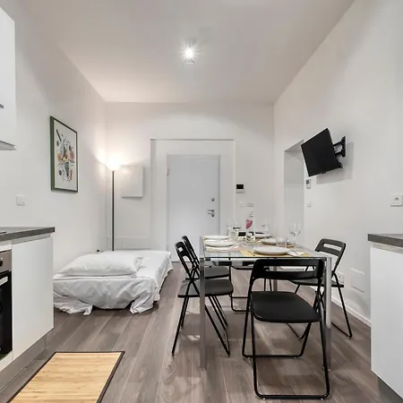 Carbonara Palace 3 - Luxury Comfort Under Medieval Towers ボローニャ